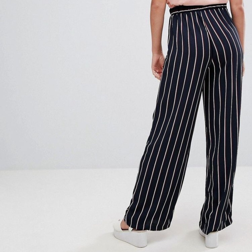 Blue/white wide-leg pants
